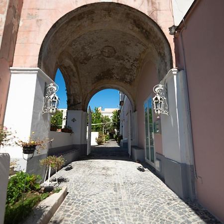 Controvento In Villa Eldorado Procida Bagian luar foto