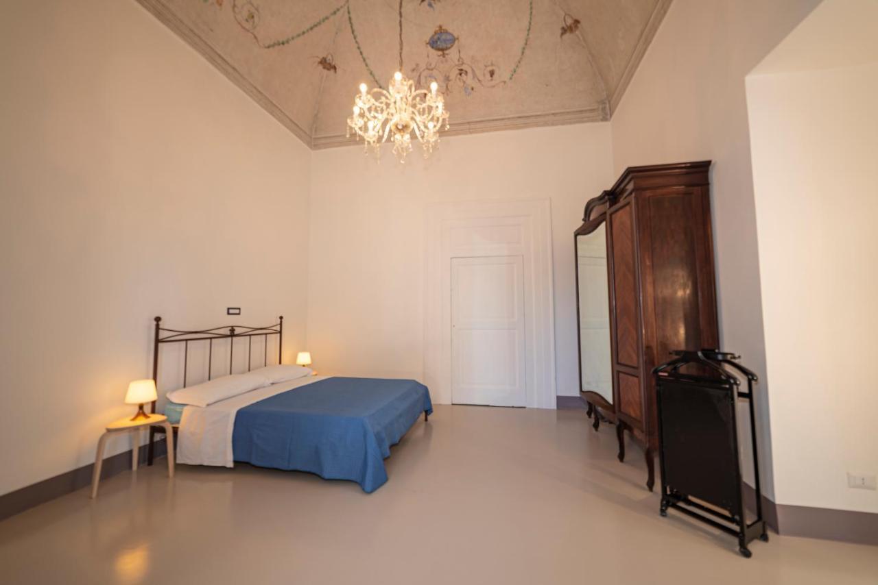 Controvento In Villa Eldorado Procida Bagian luar foto
