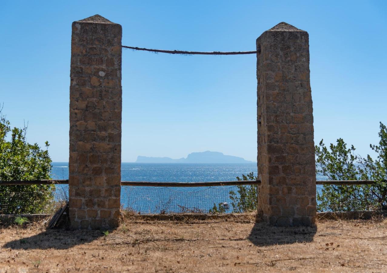 Controvento In Villa Eldorado Procida Bagian luar foto